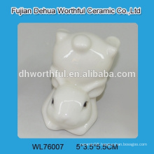 White porcelain animals,ceramic rabbit statue with cute gesture